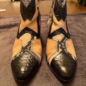 Women short boots